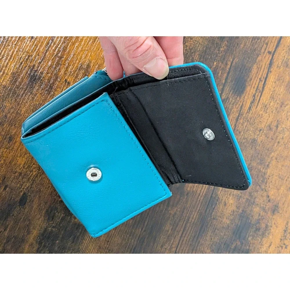 Tahari Women's Vegan Leather Folding + Snap Wallet‎ New NWT Teal